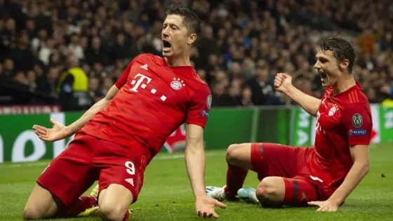 Bayern Munich Legend  Robert Lewandowski Pulling Off a Knee Slide