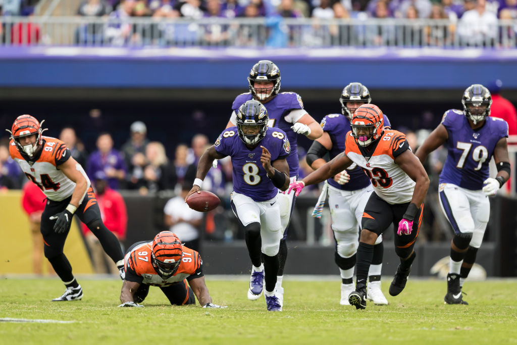 NFL: Lamar Jackson Steals the Show As the Baltimore Ravens Down the ...