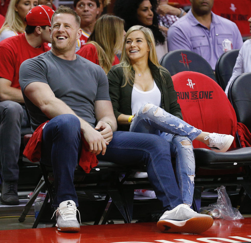 JJ Watt Visits Wife in Chicago For Valentines Day, Rumors Swirl Around Him  Joining The Bears – BlackSportsOnline