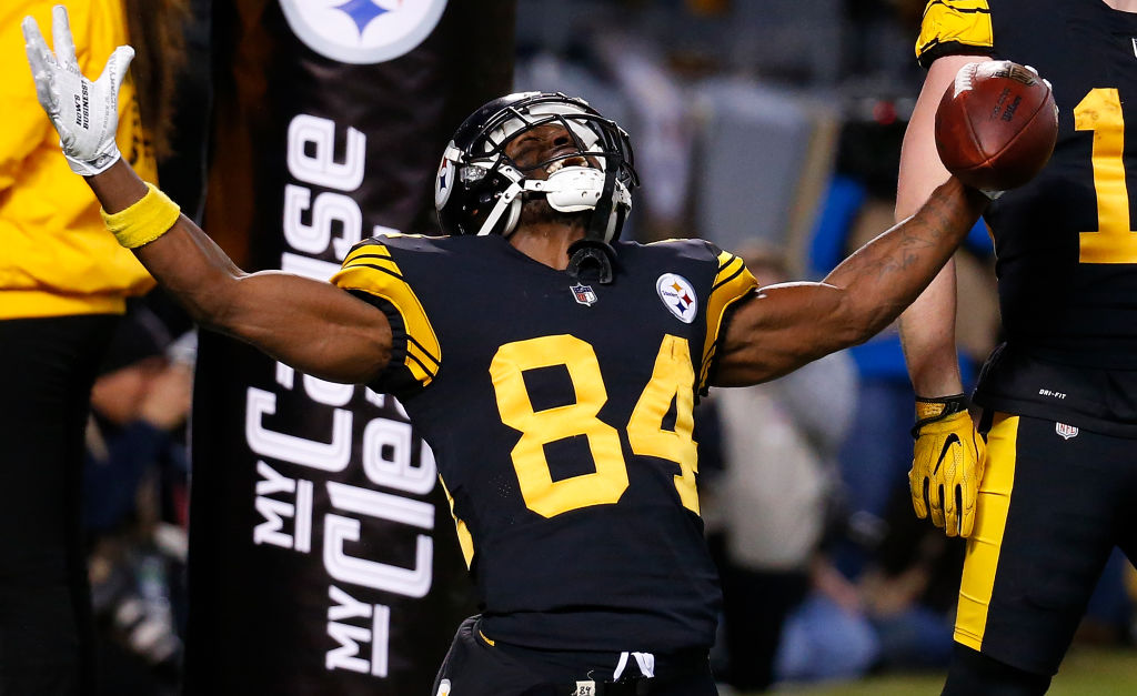 Antonio Brown is returning to his roots-- by trusting in himself