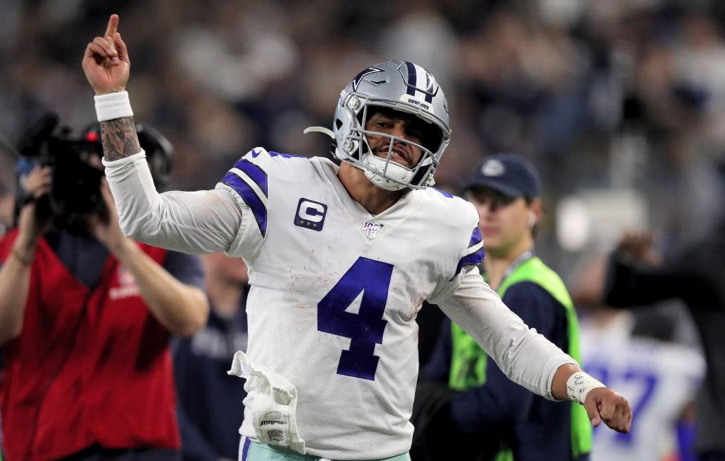 Dak Prescott signs big contract extension that should rule out any Russell  Wilson move to Dallas - Field Gulls