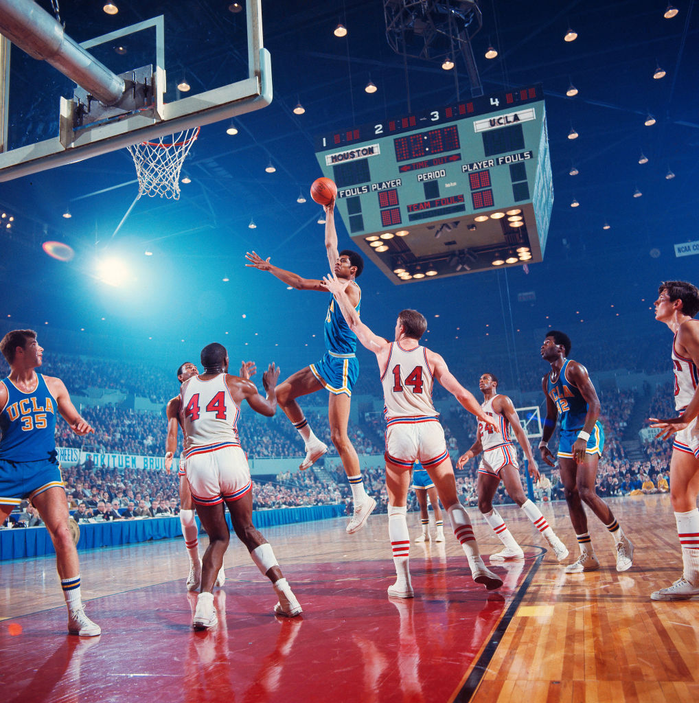 College Basketball: Photos of NCAA Hoops in the '40s, '50s and '60s