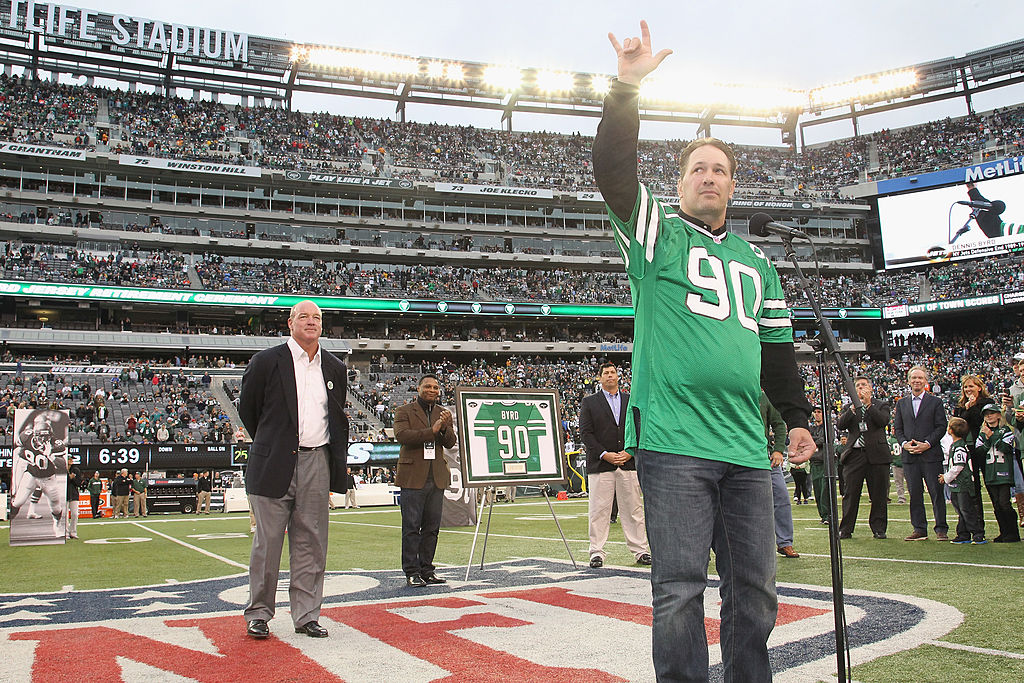 New York Jets on X: Remembering the late Dennis Byrd, who would have  turned 51 today. #RIPDennisByrd  / X