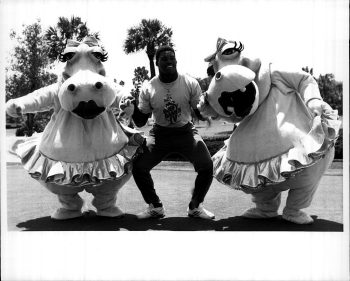 Herschel Walker had fancy footwork both on the girdiron and on the ballet stage.