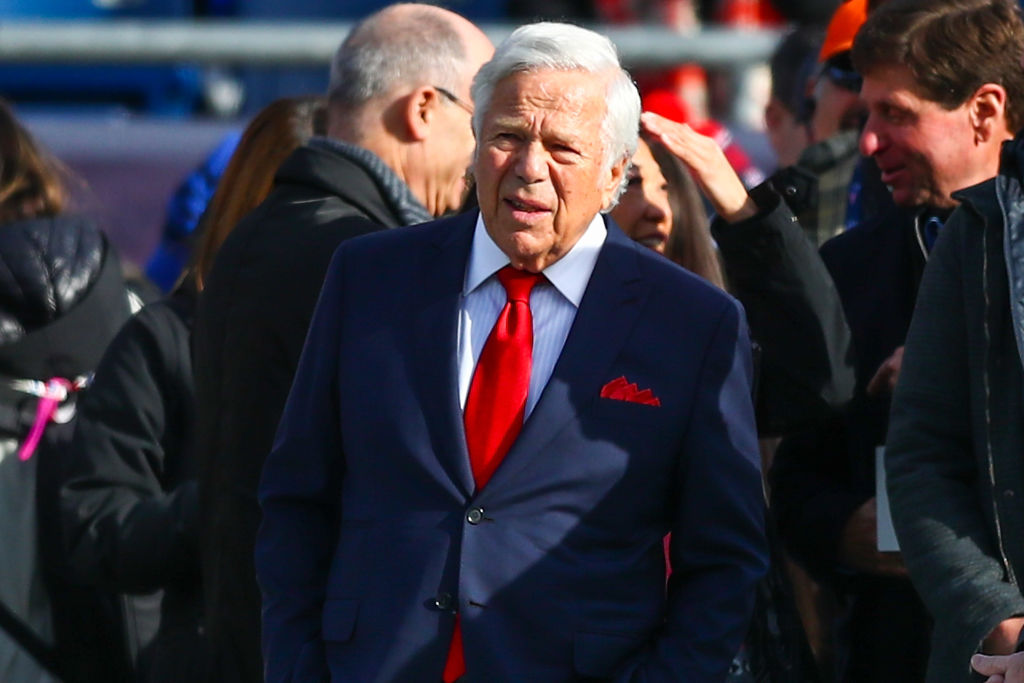 New England Patriots' Owner, Still Sore at N.F.L., Has Payback in Sight -  The New York Times