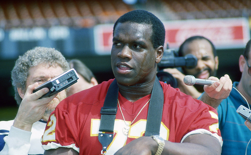 Deep in Addiction, Dexter Manley Had One Prison Visitor Who Changed His  Outlook