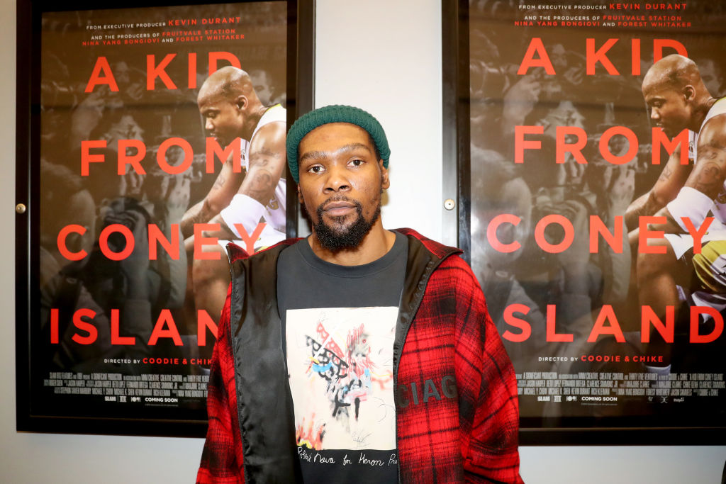 Kevin Durant se účastní filmové premiéry v roce 2020