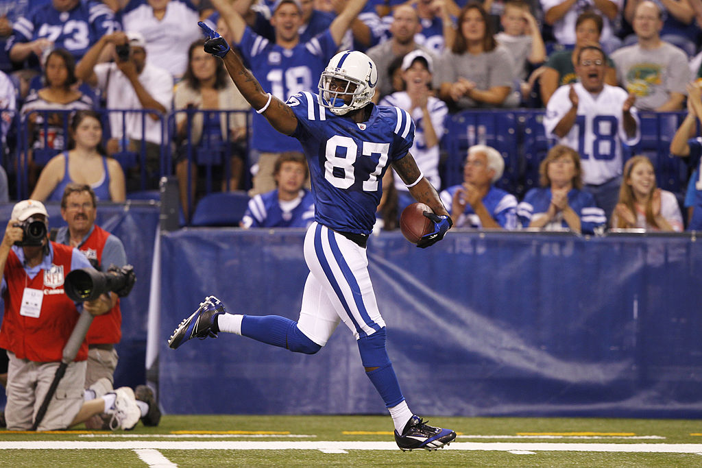 The Indianapolis Colts' Reggie Wayne (87) breaks away for a touchdown  against the Chicago Bears in Super Bowl XLI in Miami, Florida, on Sunday,  February 4, 2007. (Photo by Andrew Innarity/South Florida