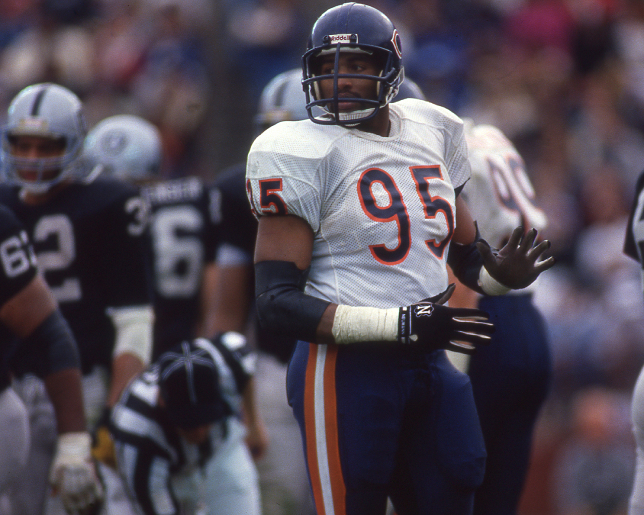 Chicago Bears Richard Dent after sack vs New England Patriots QB