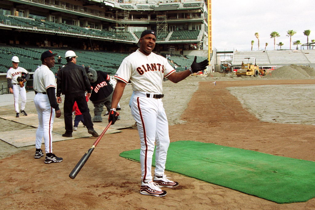 Ken Griffey Jr. says former Giants slugger Barry Bonds should be