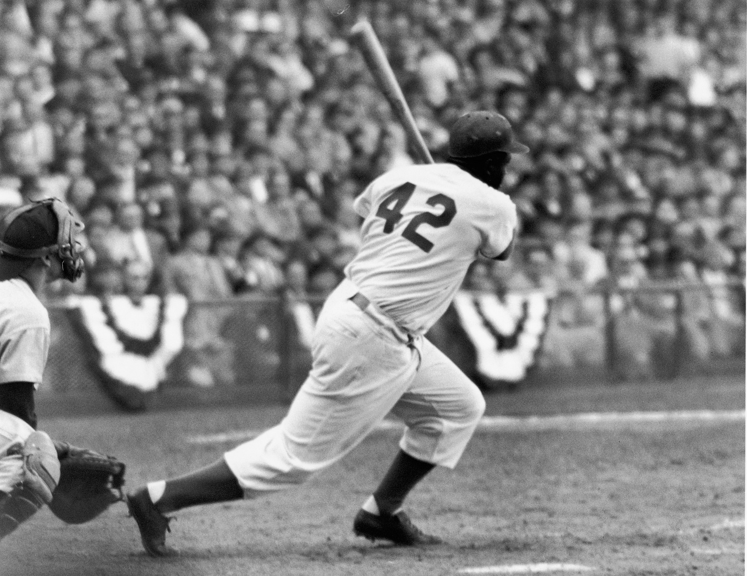 Why Did Jackie Robinson Wear No 42 