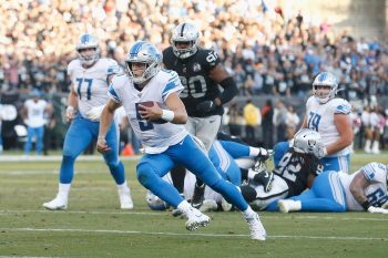 Detroit Lions v Oakland Raiders