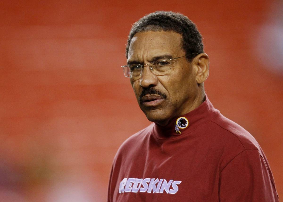 The Washington Redskins Once Hired A Bingo Caller As Their Offensive Play Caller