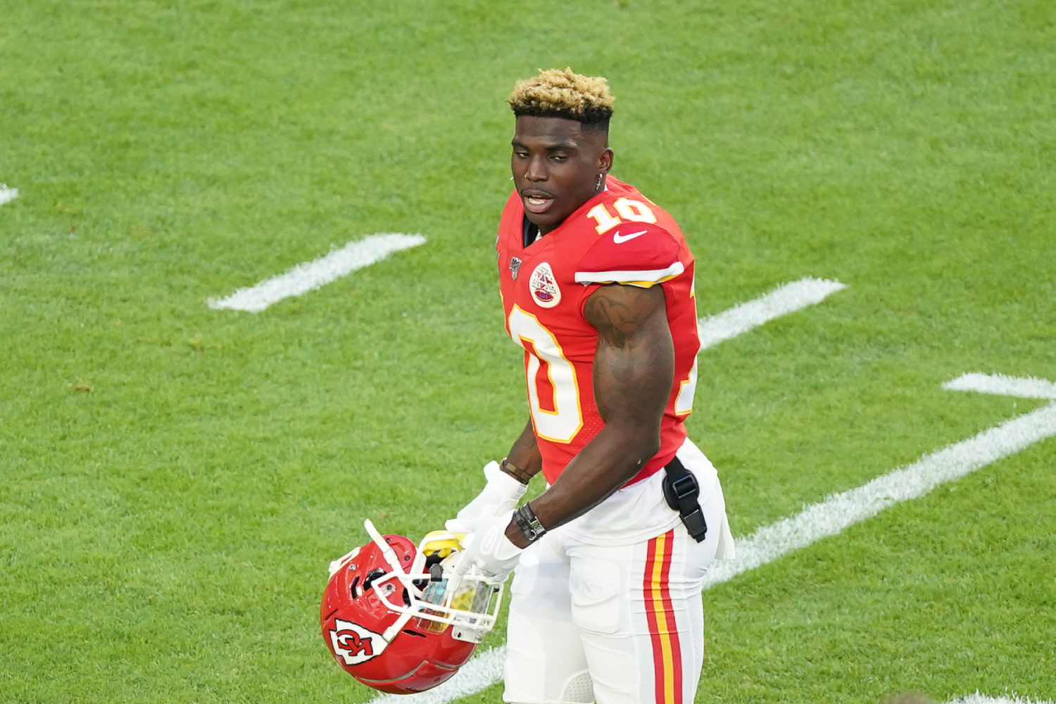 Tyreek Hill Puts the Rest of the NFL on Alert With His 2020 Goal