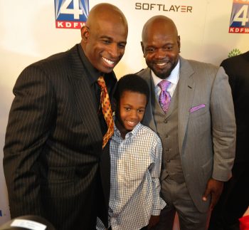 Emmitt Smith reveals his favorite Deion Sanders story.