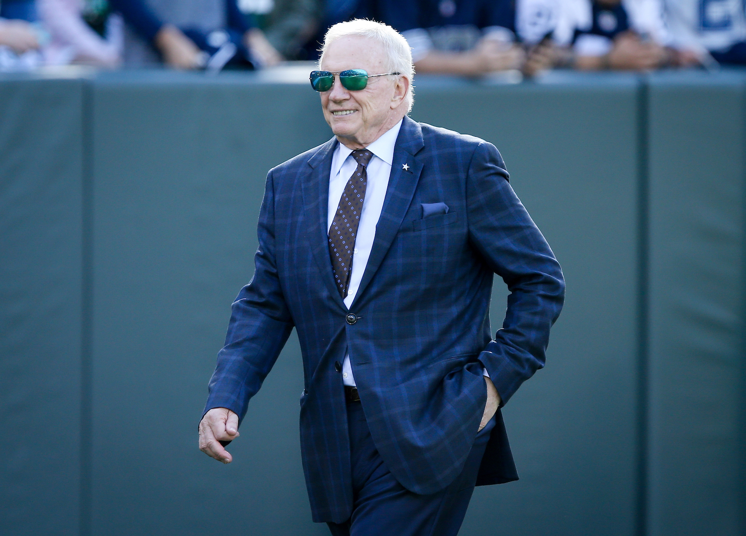 Jerry Jones Practices 1 Unique Superstition to Bring Luck to the Dallas ...