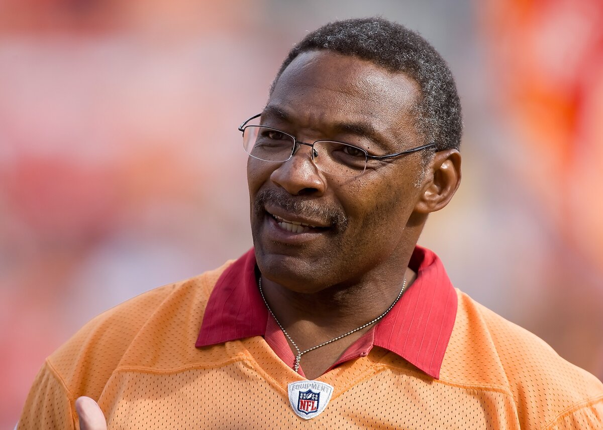 The Tragic Death of Tampa Bay Buccaneers Legend Lee Roy Selmon