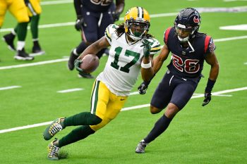 Davante Adams is arguably the best wide receiver in the NFL, and he recently had high praise for an underrated star at the position.