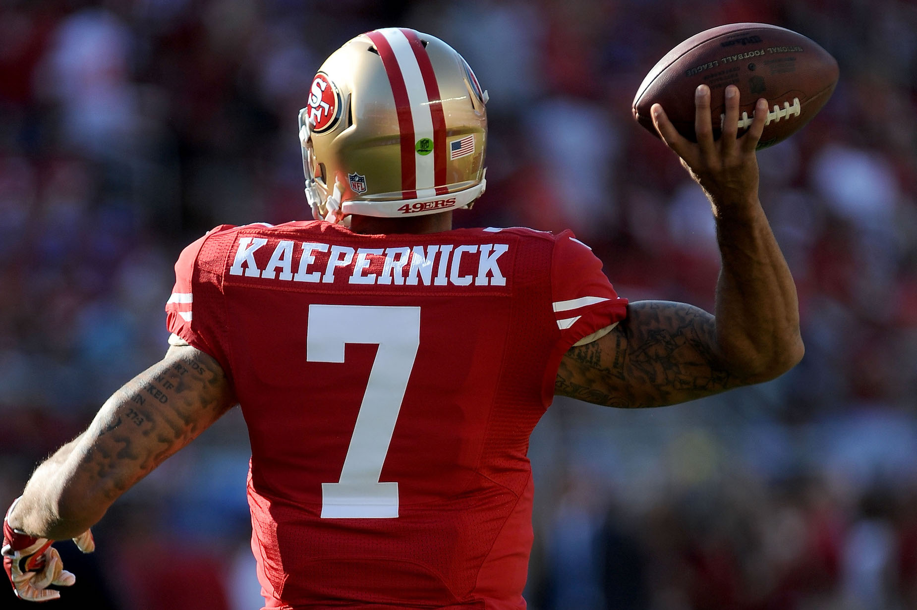 Colin Kaepernick items to be on display at Smithsonian as QB makes history