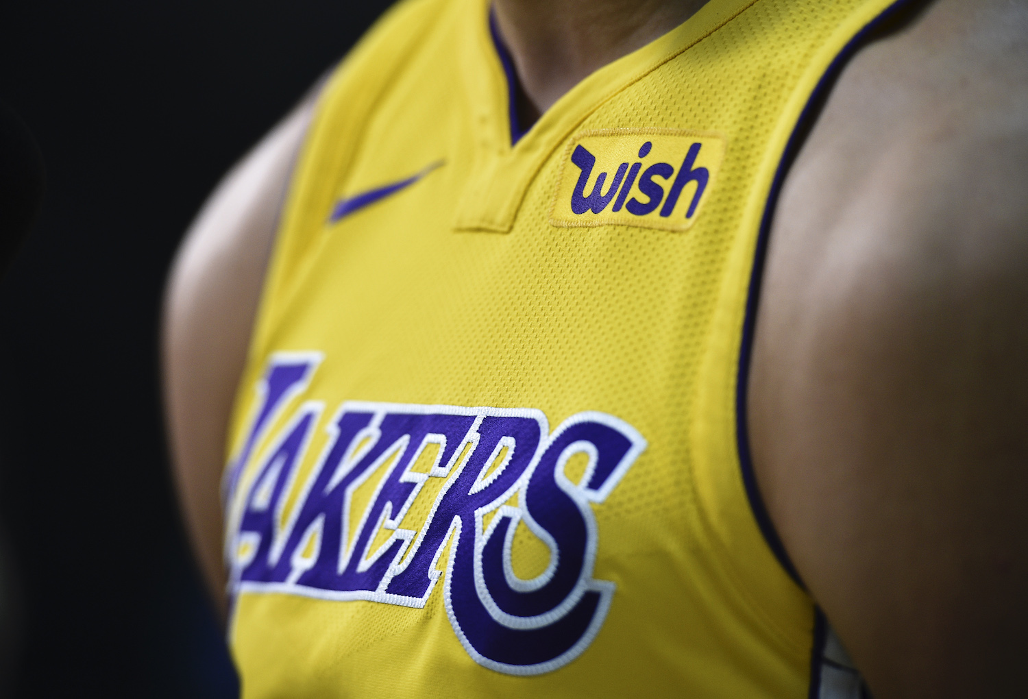 Los Angeles Lakers 2020 - 2021 Wish Chest Patch / Badge