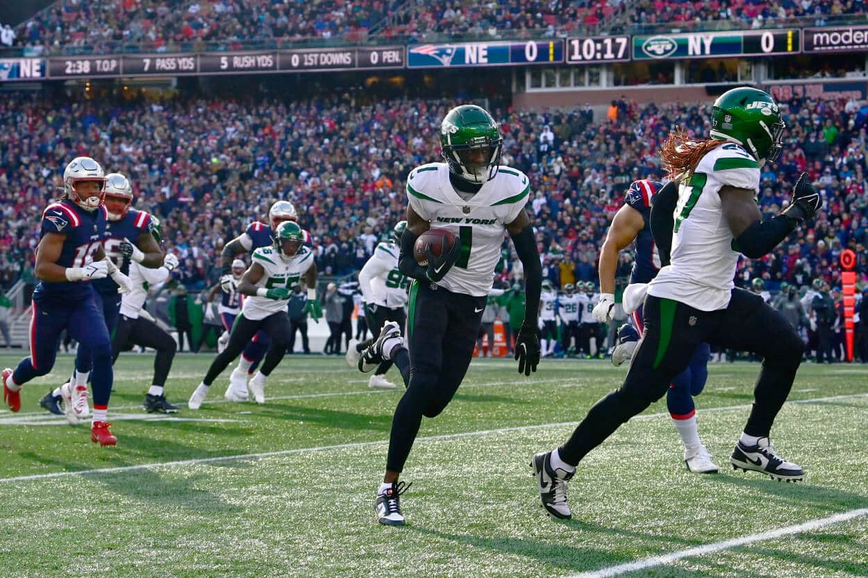 Last Word Goes to Jets in Victory Over Patriots - The New York Times