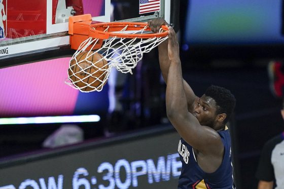 New Orleans Pelicans forward Zion Williamson dunks