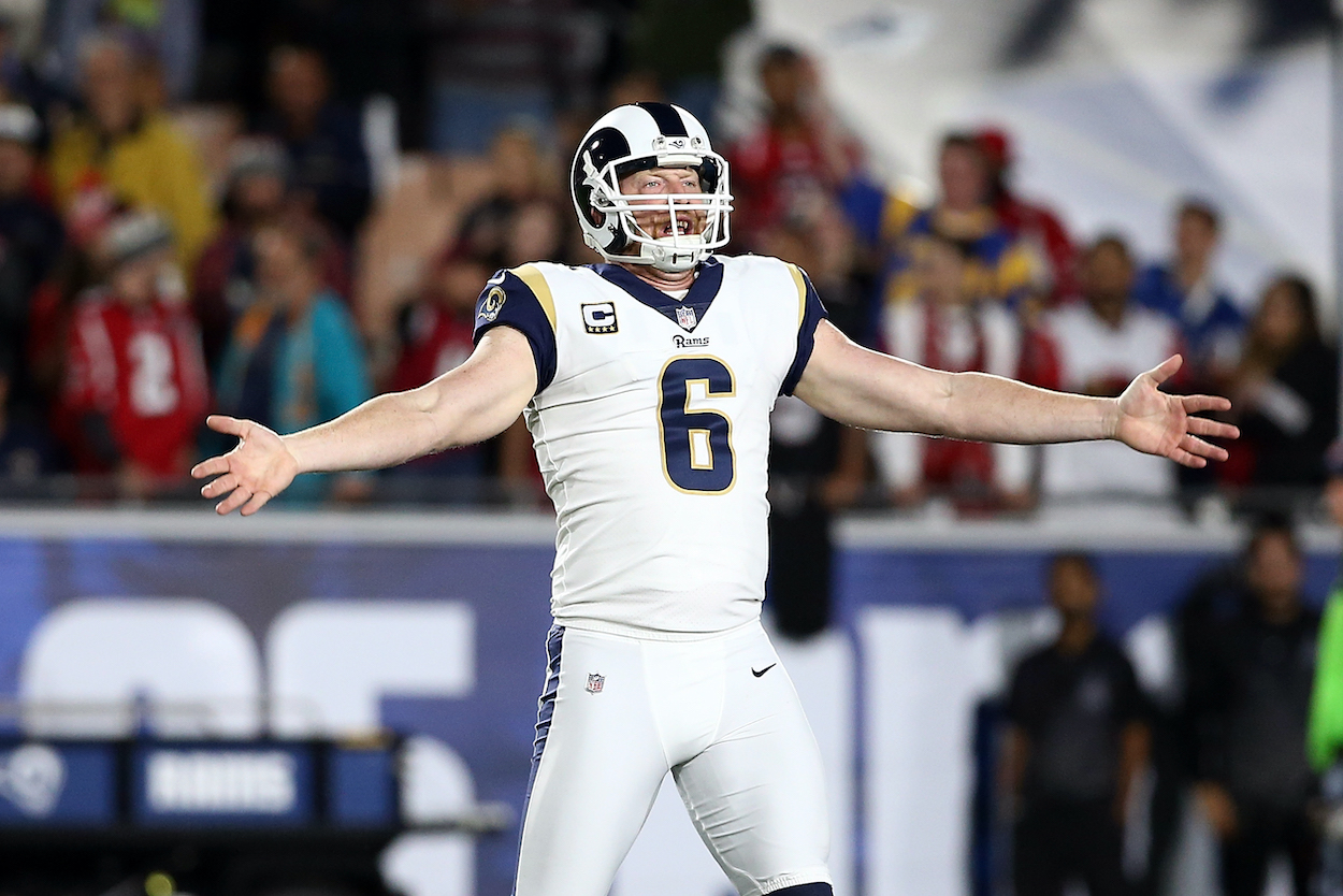 Plaschke: Punter Johnny Hekker still gets a kick being a Ram - Los