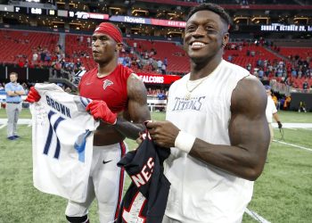 New Tennessee Titans teammates Julio Jones and A.J. Brown