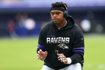 Orlando Brown, now of the Kansas City Chiefs, warms up for the Baltimore Ravens.