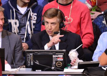 Marv Albert calls a Brooklyn Nets game in 2013.