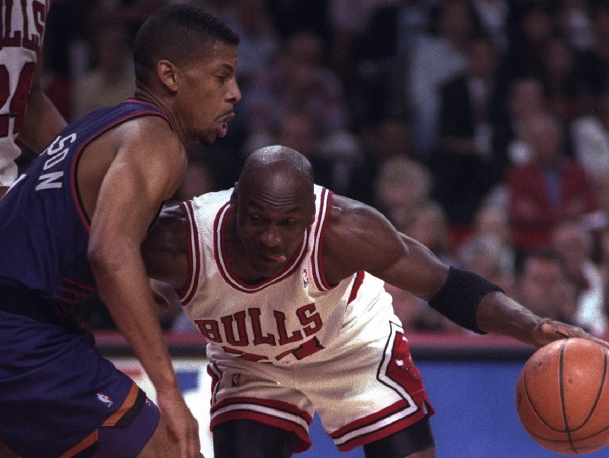 1994 NBA FINALS - JORDAN vs HAKEEM - GAME 1 - Chicago Bulls vs