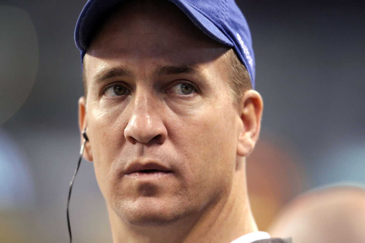 Indianapolis and Peyton Manning view his return with mixed emotions - Los  Angeles Times