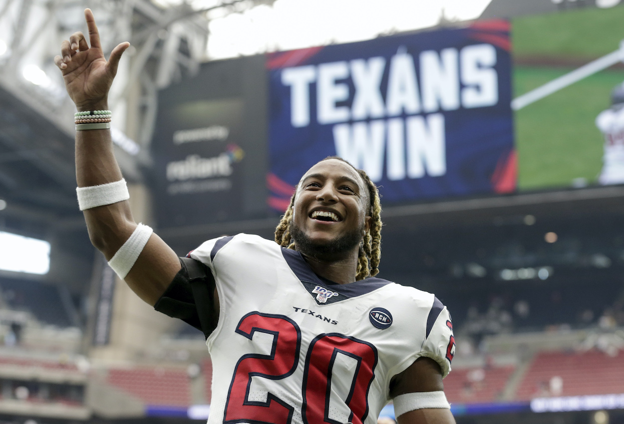 Short-handed Houston Texans use safety Justin Reid as kicker to start game  vs. Tampa Bay Buccaneers - ABC13 Houston