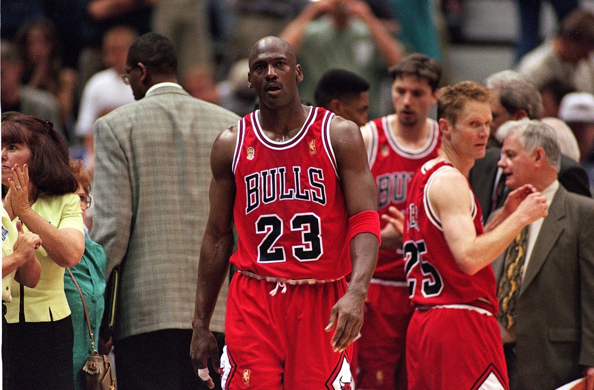 Michael Jordan Wrote a Poem for Final Meeting With the Chicago Bulls