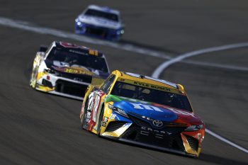 Kyle Busch drives at Las Vegas Cup Series race