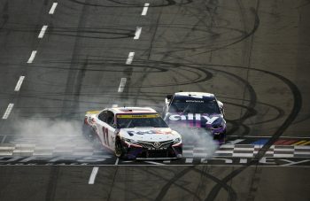 Denny Hamlin blocks Alex Bowman