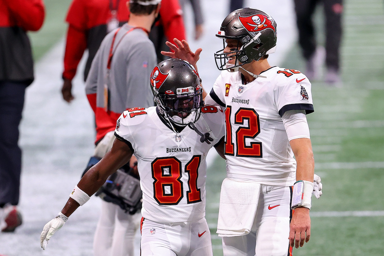 Tampa Bay Buccaneers release Antonio Brown after Sunday's mid-game