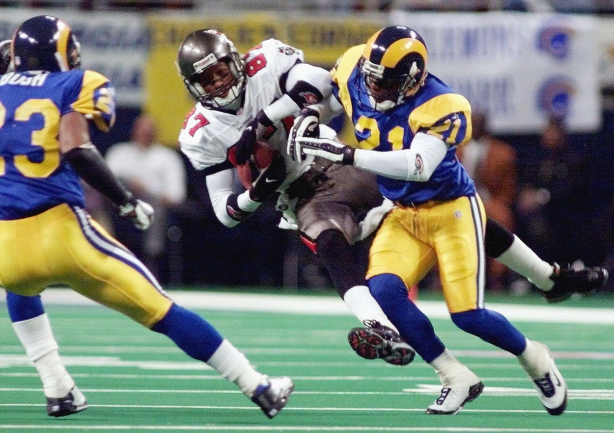 Electric offense meets stout defense! (1999 NFC Championship)  Tampa's  dominant defense vs. The Greatest Show on Turf in the '99 NFC Championship.  This is the last time the Bucs and Rams