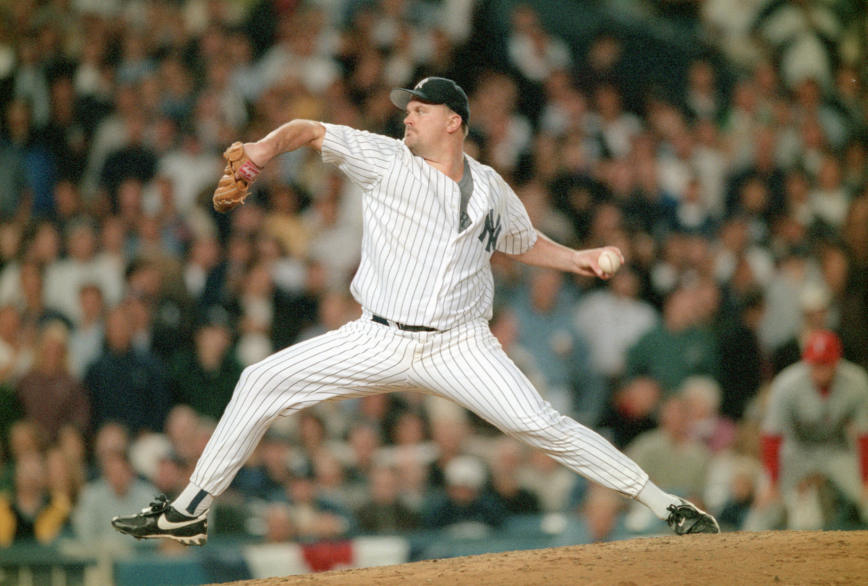 Ex-Yankees pitcher David Wells defends Bud Light stance; says Americans  should stand for national anthem