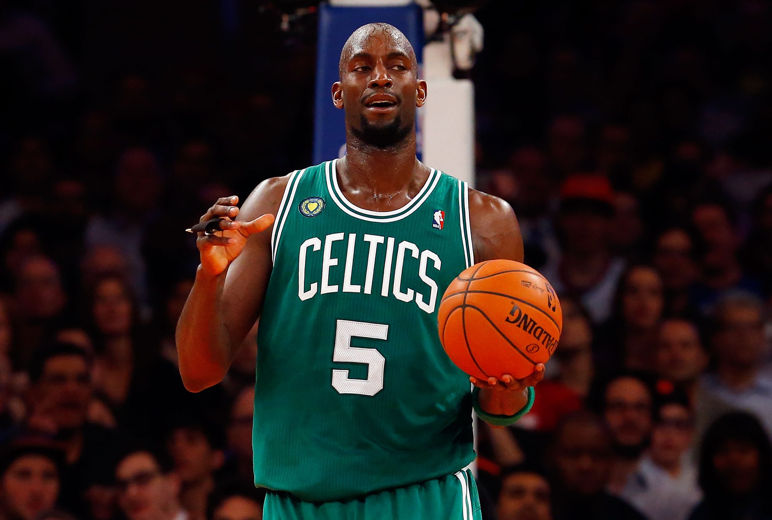 Here are 5 of the best plays Kevin Garnett made in a Celtics uniform