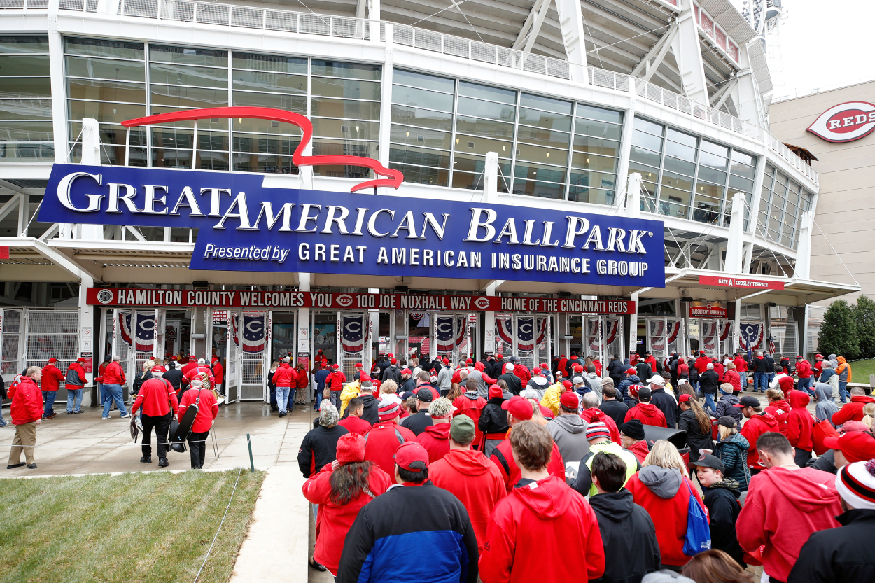 Johnny Bench on Bob Castellini's passion, fans urging him to sell team