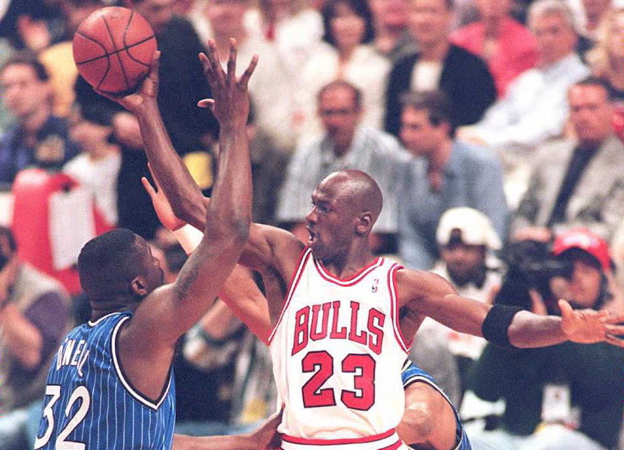 An Act of Kindness From Shaquille O'Neal Convinced Michael Jordan Not ...