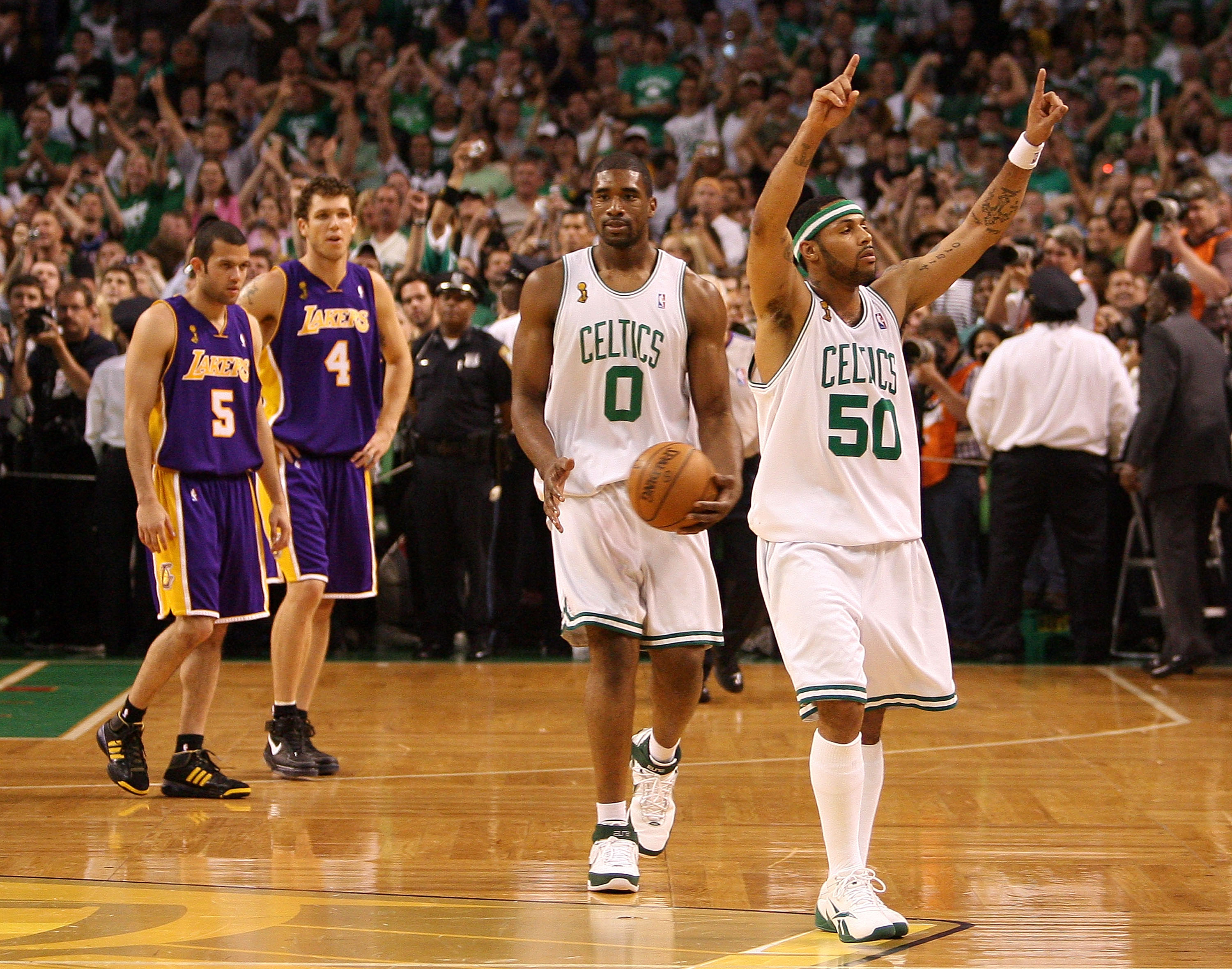 Boston Celtics news: Title team from 2008 still has group text