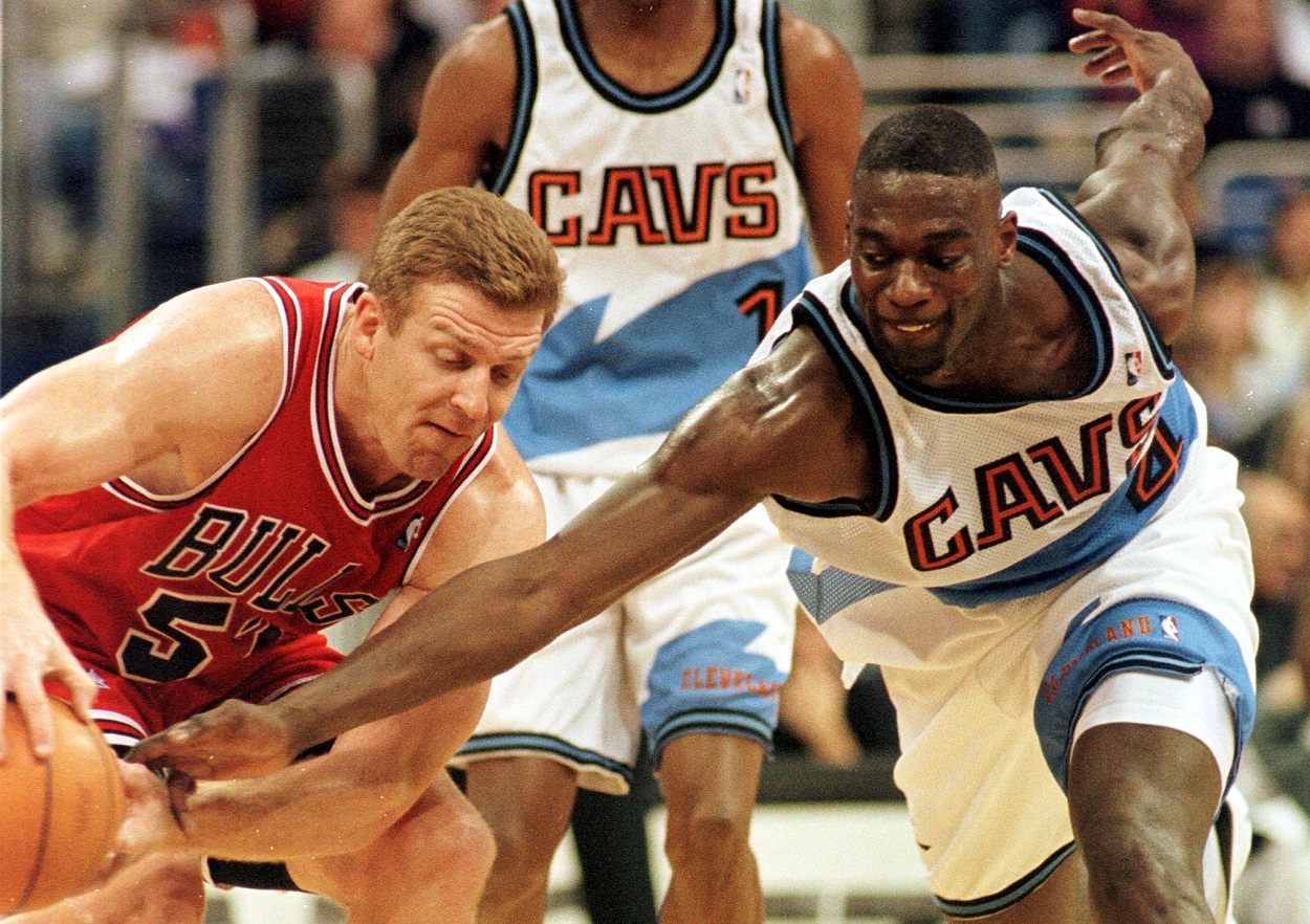 Shawn Kemp - Bulls at Cavs - 11/11/97 
