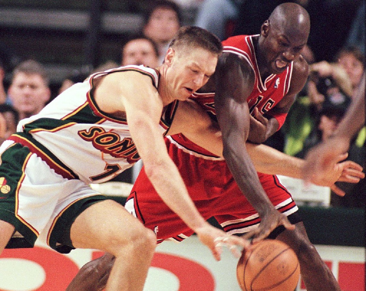 The Last Dance' Redux: Michael Jordan Stays Hot as the Bulls Take Down the  Kings