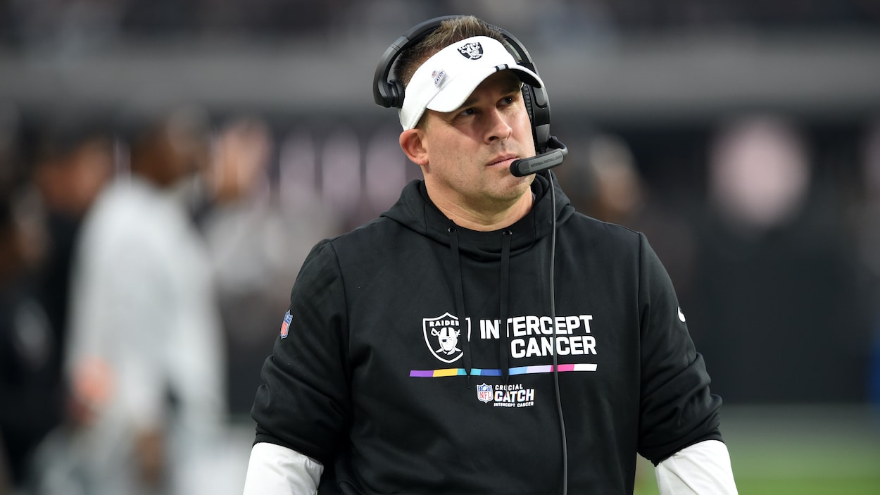 Raiders Coach Josh McDaniels Isn't a Leader, According to His Former  Player: You've Got Guys Retiring Midseason!