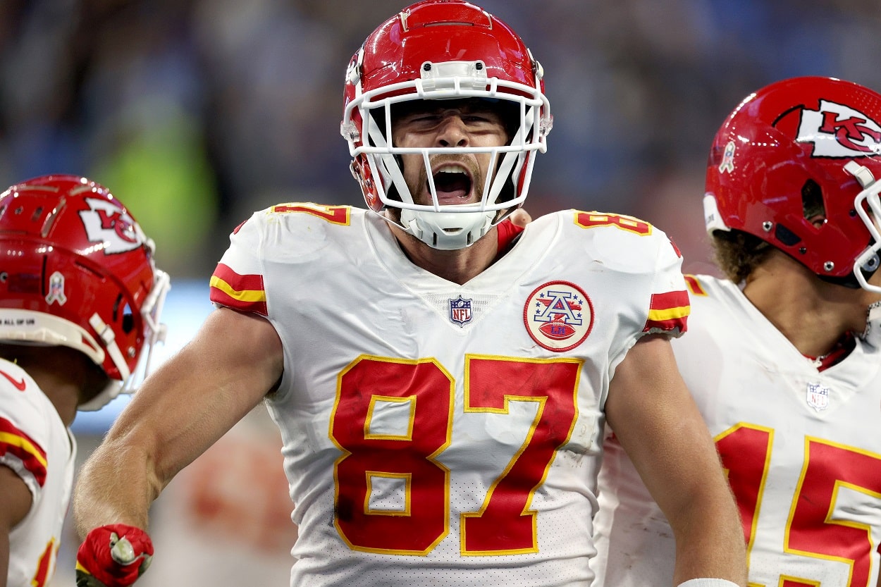 Kelce, Kittle chasing Gronk's record for best TE season 