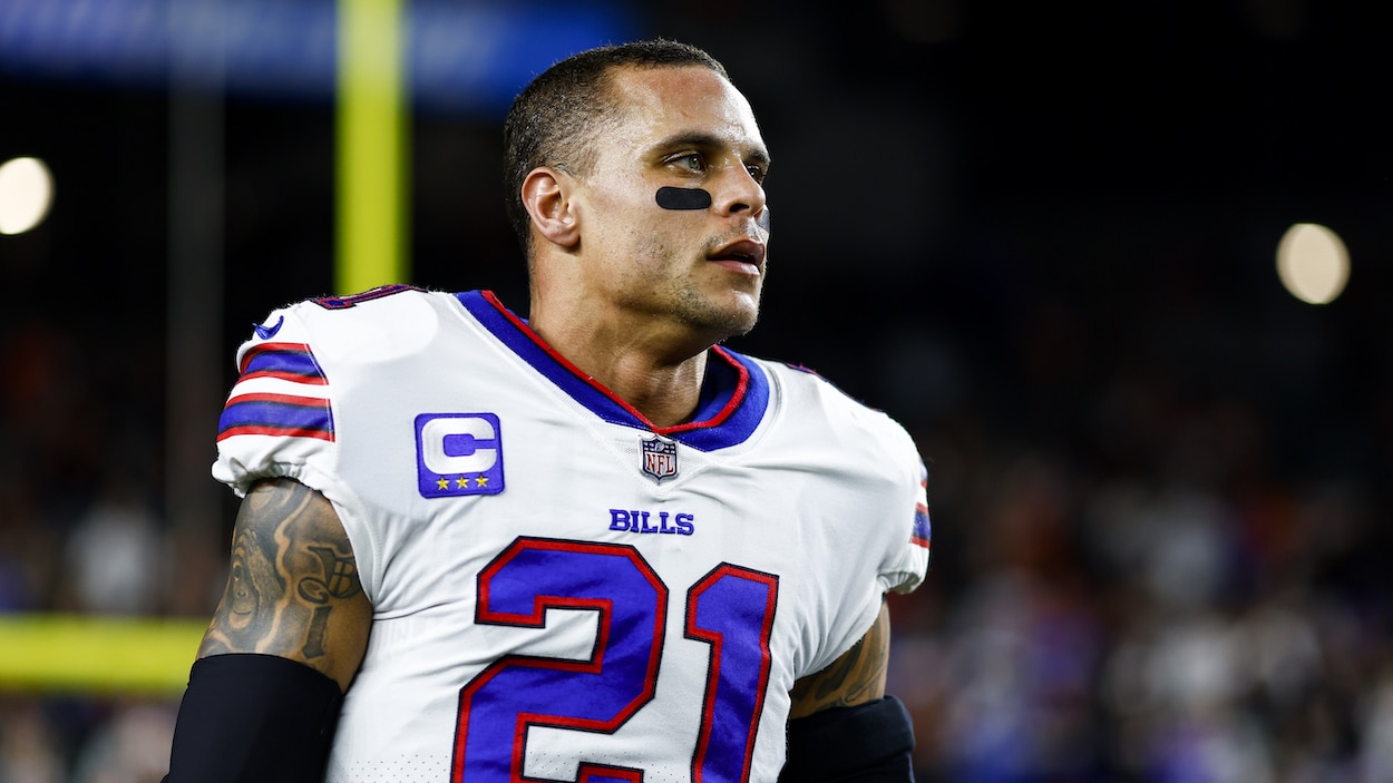 Bills safety Jordan Poyer cleared for takeoff