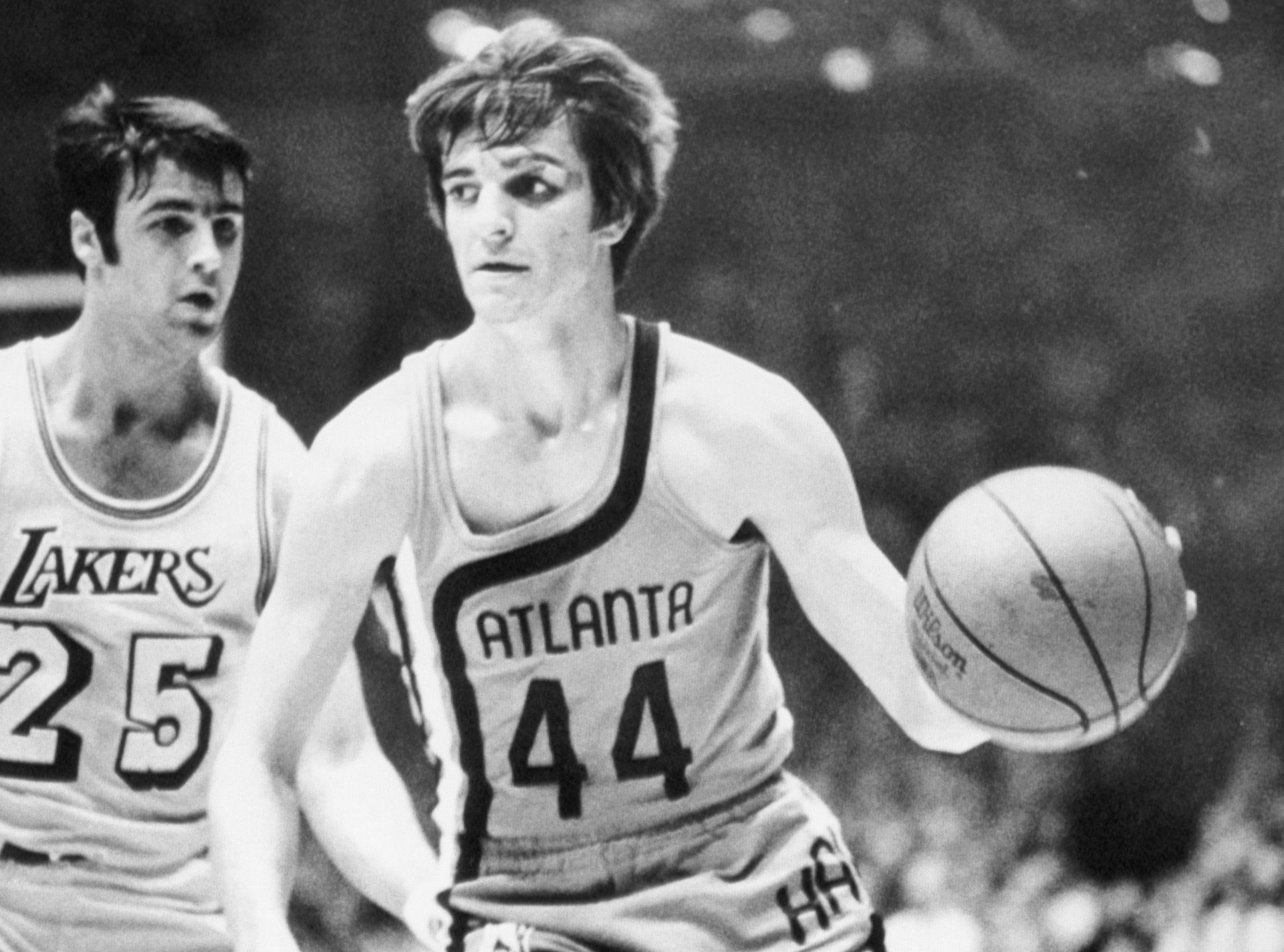 The Naismith Memorial Basketball Hall of Fame :: Pete Maravich