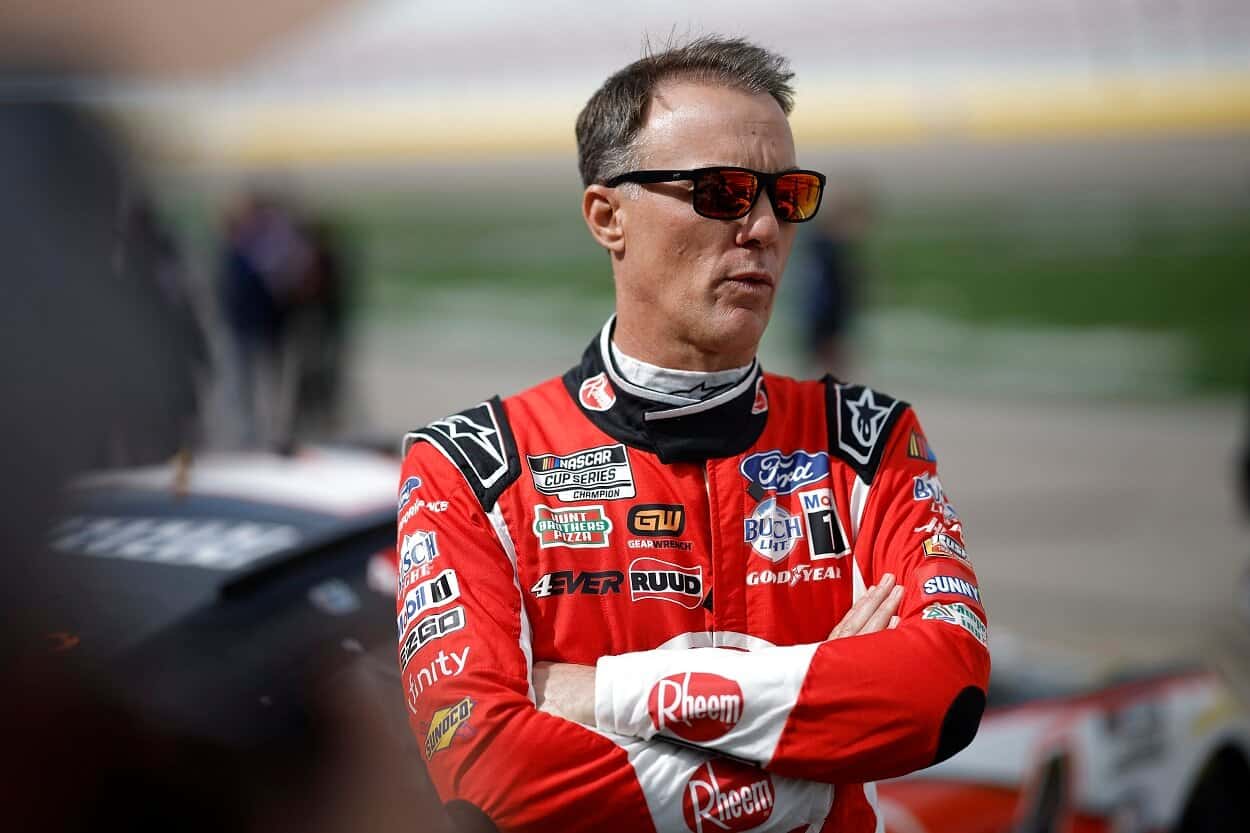 ATLANTA, GA - JULY 09: Kevin Harvick (#4 Stewart Haas Racing Hunt Brothers  Pizza Ford) races down the front stretch during the running of the NASCAR  Cup Series Quaker State 400 on